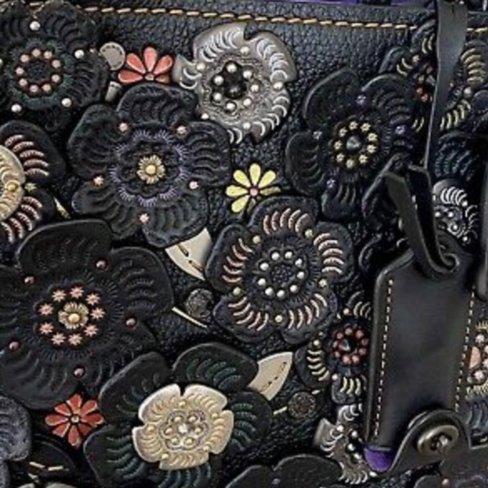 Coach Rogue 25 Tea Rose